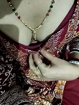 HOT-CPL-11 online show from 31, 10, 2025