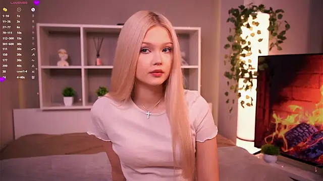 KaryTasch online show from 3, 11, 2025