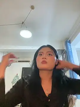 lan-xinh1 online show from 21, 10, 2025