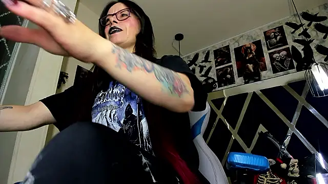 Evangelinejoness  online show from 3, 2, 2026