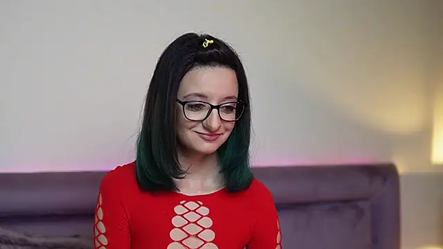 JoelleApril online show from 9, 3, 2026