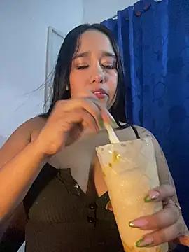 mis-violetha online show from 25, 6, 2026