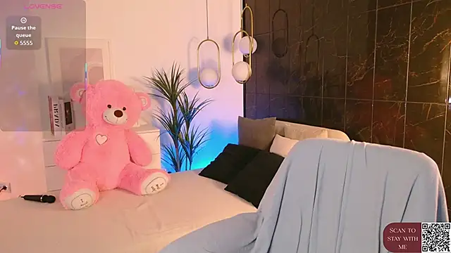 mia silkk online show from 30, 3, 2026