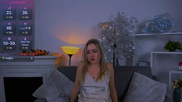 Lulu   Moon online show from 3, 11, 2025