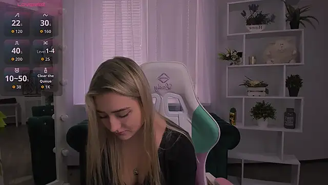 Lulu   Moon online show from 13, 11, 2025