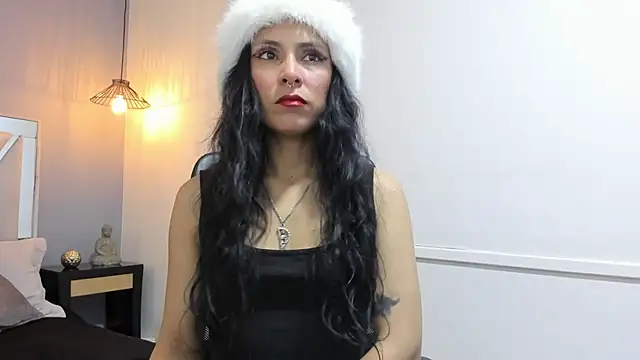 Maite black online show from 27, 11, 2025