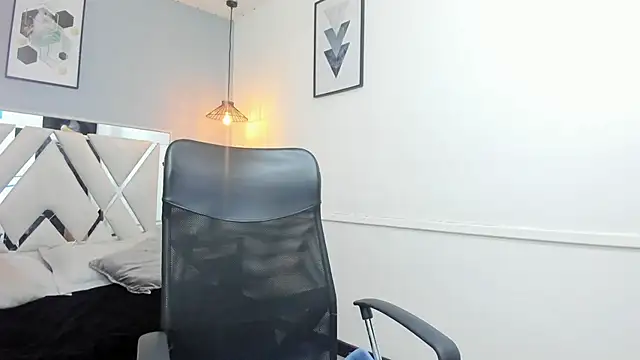 Maite black online show from 30, 11, 2025