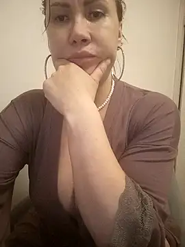 Ambika beauty online show from 5, 11, 2025