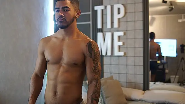 Snapshot of Reik_Vonn chatting on 22, 11, 2025 Reik Vonn online show from 22, 11, 2025