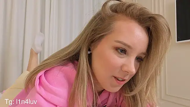 AIicaparkerc online show from 2, 11, 2025