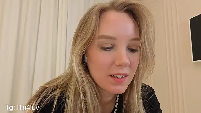 AIicaparkerc online show from 13, 11, 2025