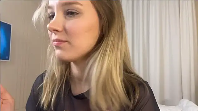 AIicaparkerc online show from 14, 10, 2025