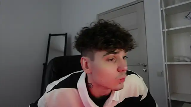 Snapshot of Nick_Phillip chatting on 11, 1, 2026 Nick Phillip online show from 11, 1, 2026