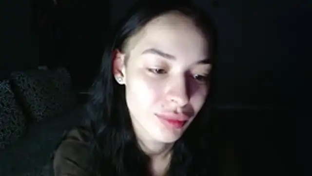 Daphne Darkthorn online show from 6, 11, 2025