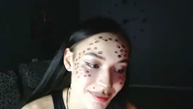 Daphne Darkthorn online show from 31, 10, 2025