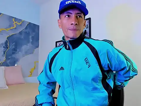 latin crissex online show from 20, 10, 2025