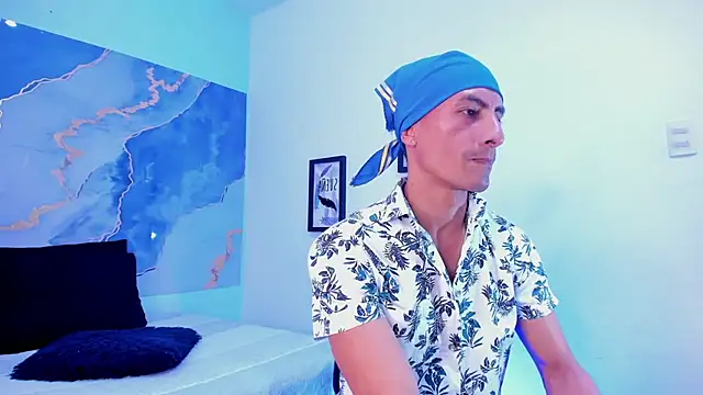 latin crissex online show from 29, 11, 2025