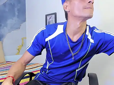 latin crissex online show from 25, 10, 2025