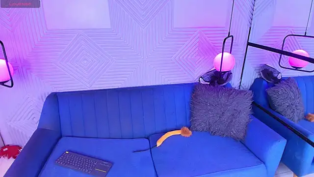 CinnamonHeat online show from 25, 10, 2025