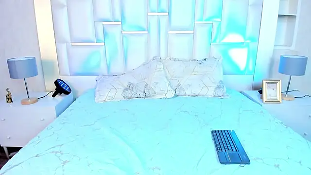 Snapshot of Megan_clark_7 chatting on 7, 11, 2025 Megan clark 7 online show from 7, 11, 2025