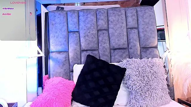 SofiRuiz  online show from 14, 12, 2025