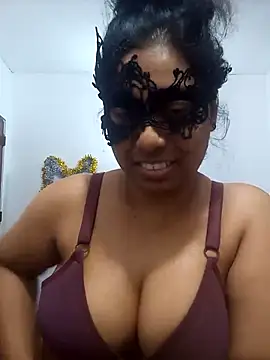 Expose Queen online show from 25, 6, 2026