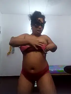 Expose Queen online show from 13, 5, 2026