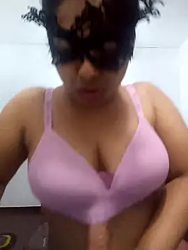 Expose Queen online show from 28, 6, 2026