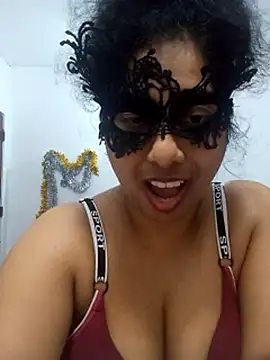 Expose Queen online show from 25, 7, 2026