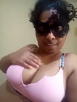 Expose Queen online show from 27, 3, 2026