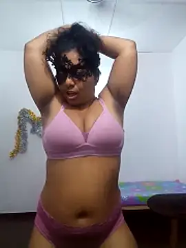 Expose Queen online show from 10, 6, 2026