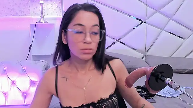 Snapshot of GabbiePrice chatting on 11, 5, 2026 GabbiePrice online show from 11, 5, 2026