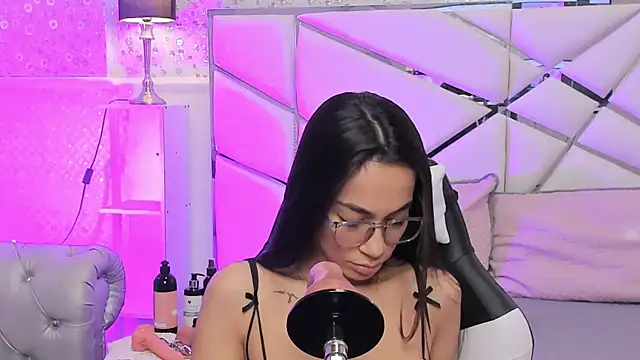 Snapshot of GabbiePrice chatting on 14, 6, 2026 GabbiePrice online show from 14, 6, 2026