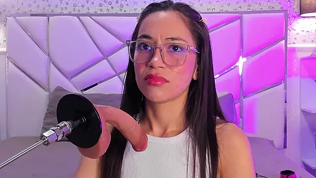 GabbiePrice online show from 16, 3, 2026