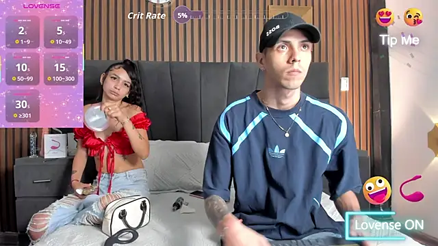 DerryAndIzzy online show from 21, 10, 2025