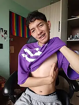 Snapshot of heyy_noah11 chatting on 18, 7, 2026 heyy noah11 online show from 18, 7, 2026