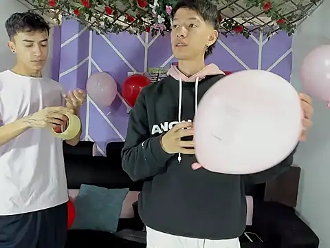 heyy noah11 online show from 14, 2, 2026