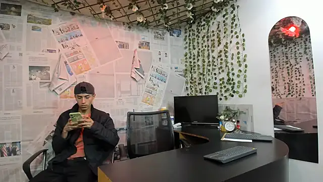 Snapshot of heyy_noah11 chatting on 27, 6, 2026 heyy noah11 online show from 27, 6, 2026