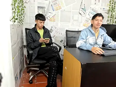 Snapshot of heyy_noah11 chatting on 25, 6, 2026 heyy noah11 online show from 25, 6, 2026