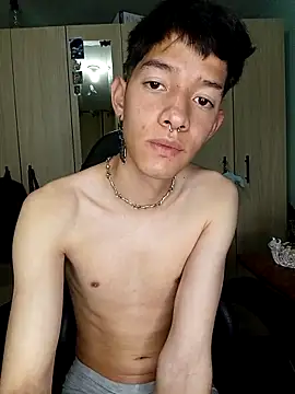 heyy noah11 online show from 28, 4, 2026