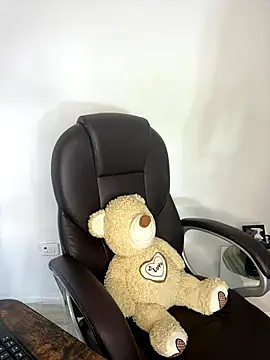  Isabella 1 online show from 30, 11, 2025