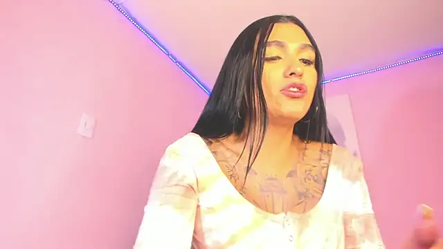 BiancaValentinna online show from 3, 2, 2026