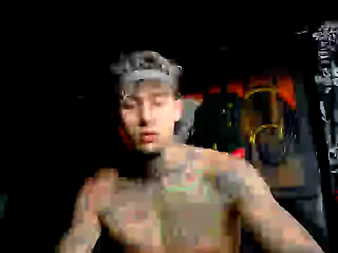 Molotov Explosive online show from 19, 10, 2025