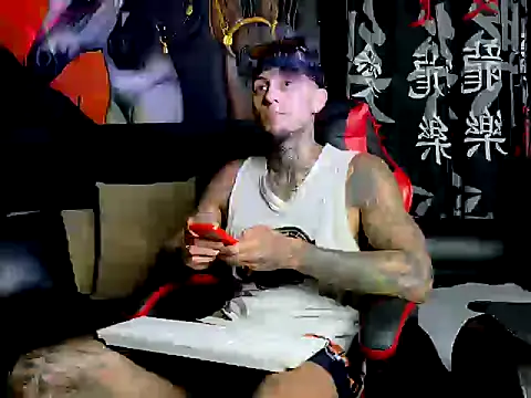 Molotov Explosive online show from 12, 10, 2025