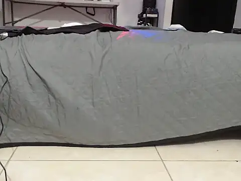 Snapshot of TinyStarz chatting on 23, 11, 2025 TinyStarz online show from 23, 11, 2025