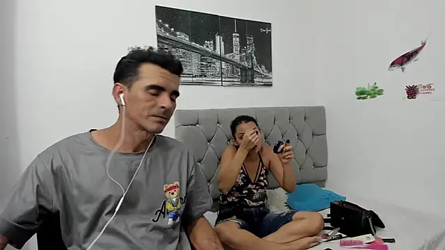 Sofi And Santy online show from 28, 3, 2026