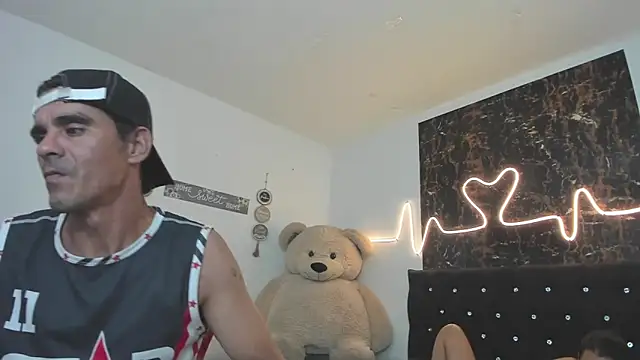 Sofi And Santy online show from 30, 5, 2026