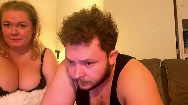 CurvyMilfWithBigJugs online show from 18, 10, 2025