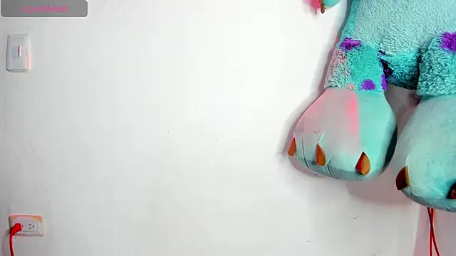 PrincessTiff online show from 2, 11, 2025