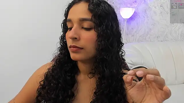 Snapshot of Belindamuller chatting on 15, 2, 2026 Belindamuller online show from 15, 2, 2026